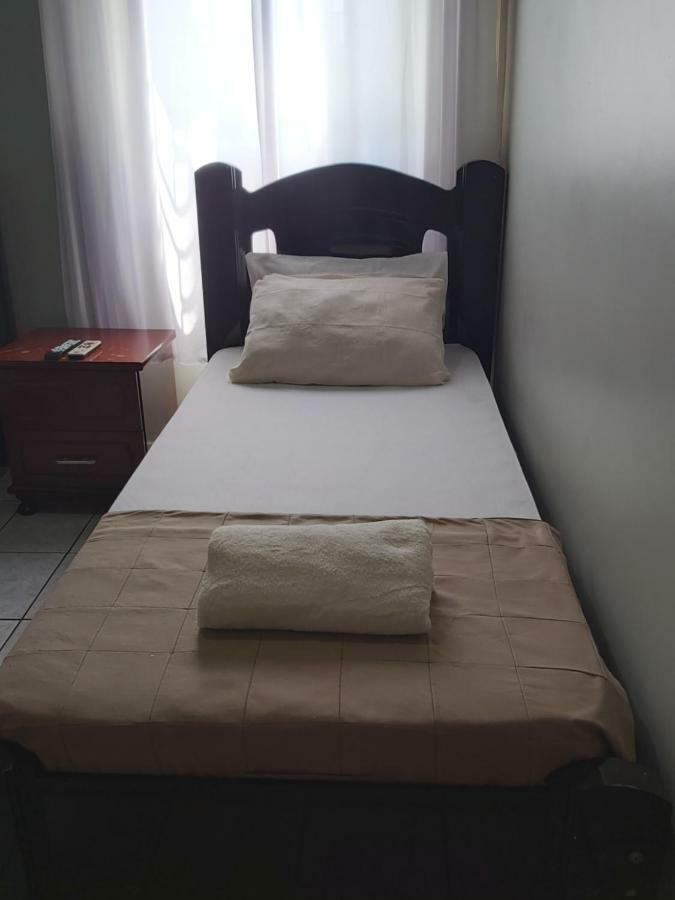 Hotel Monte Carlo Pederneiras Екстер'єр фото